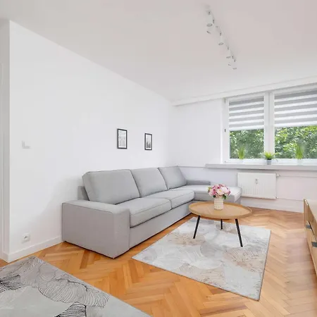 Classic Grazynskiego Near Spodek By Renters * Katowice