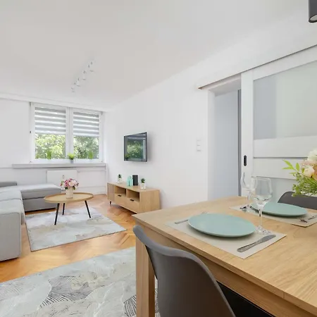 Apartment Classic Grazynskiego Near Spodek By Renters *