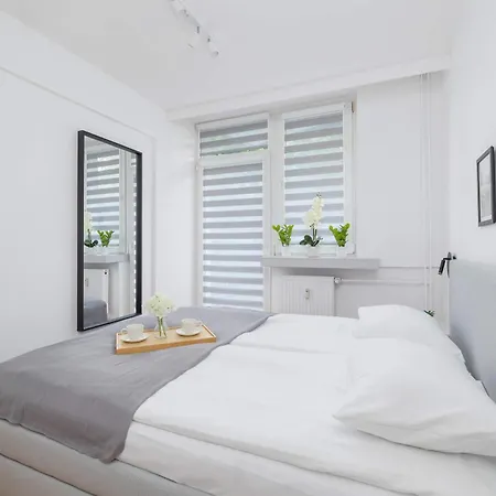Classic Grazynskiego Near Spodek By Renters Appartement